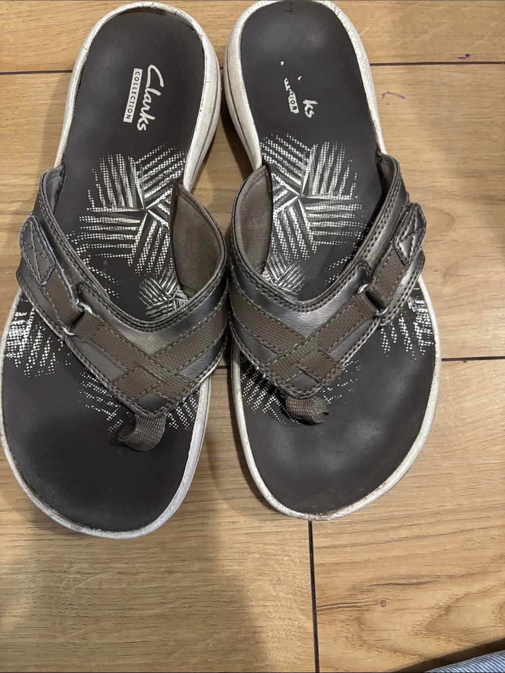 Clarks Kids Brown and White Toe-Post Sandals